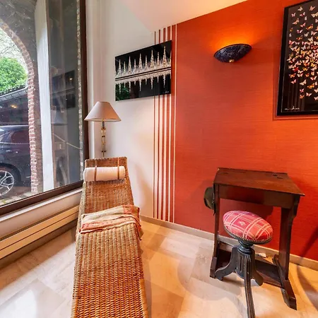 Aubepine In Sart Jalhay Arbespine